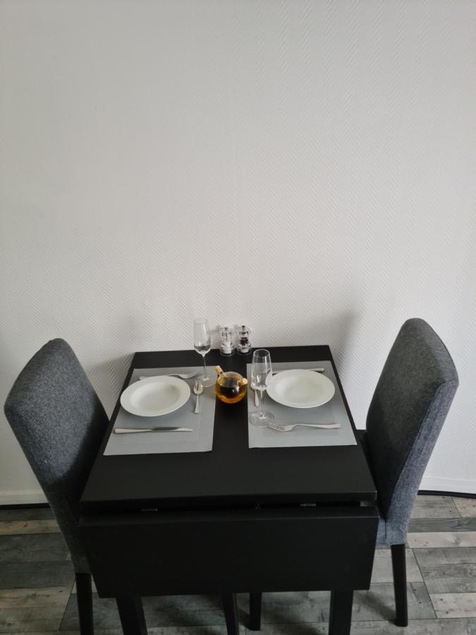 Un Appartement Qui A Du Chien Épernay Eksteriør billede