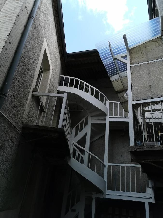Un Appartement Qui A Du Chien Épernay Eksteriør billede